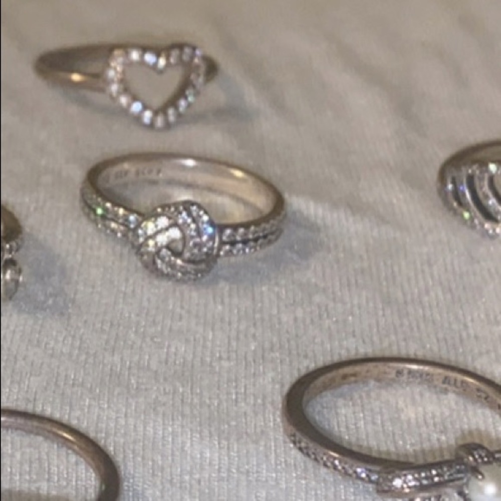 Pandora knot ring